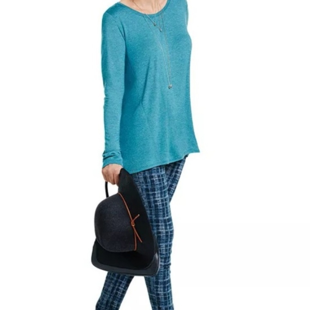 CAbi Swing Tee in Turquoise Size Medium